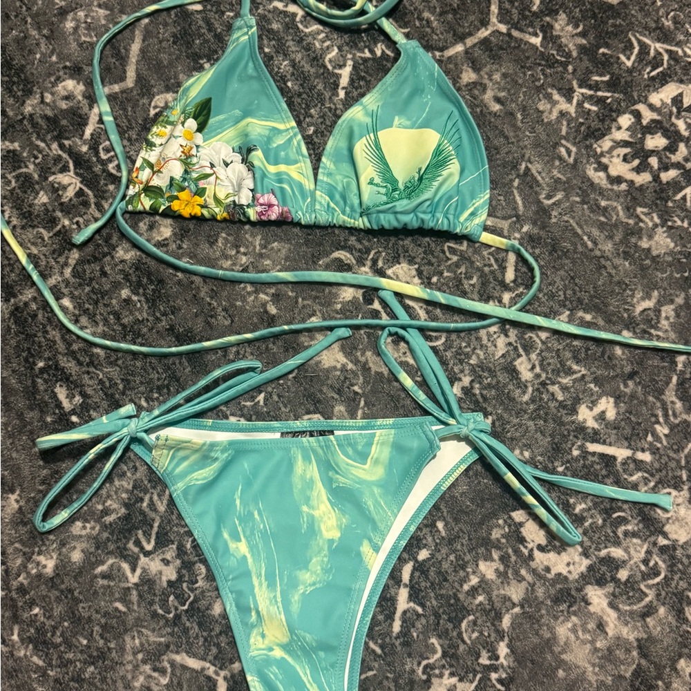 Sullivan king bikini
